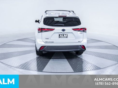 Used 2023 Toyota Highlander Bronze Edition image 9