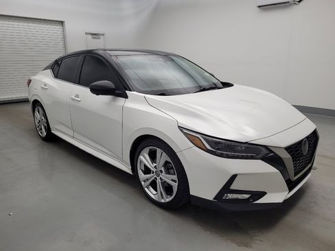 Used 2020 Nissan Sentra SR w/ Premium Package FWD image 11