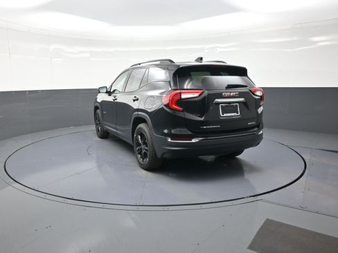 Used 2024 GMC Terrain AT4 image 5