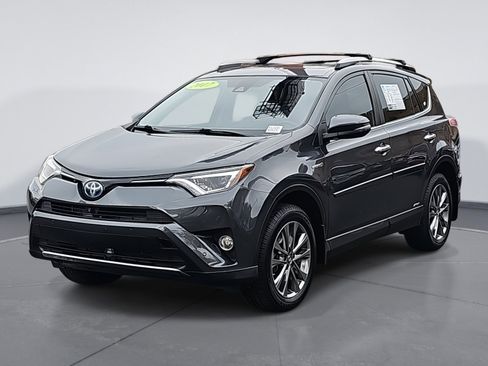Used 2017 Toyota RAV4 Limited image 7