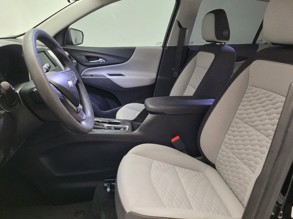 Used 2021 Chevrolet Equinox LS FWD image 17
