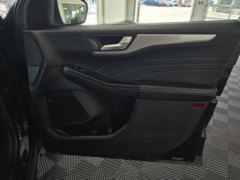Used 2024 Ford Escape Platinum AWD/4WD image 42