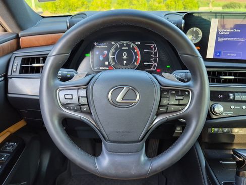 Used 2023 Lexus ES 300h w/ Premium Package FWD image 14