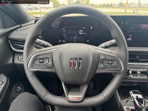 New 2026 Buick Envista Preferred FWD image 17
