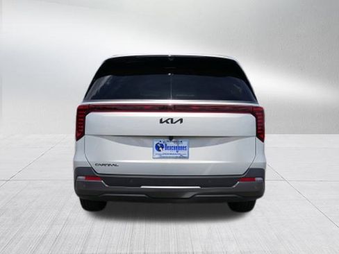 Certified 2025 Kia Carnival SX Prestige image 4