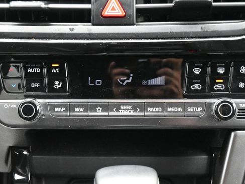 Used 2024 Kia Seltos S AWD/4WD image 18