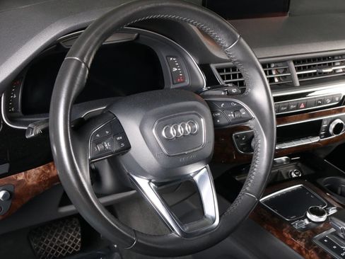 Used 2017 Audi Q7 3.0T Prestige image 29