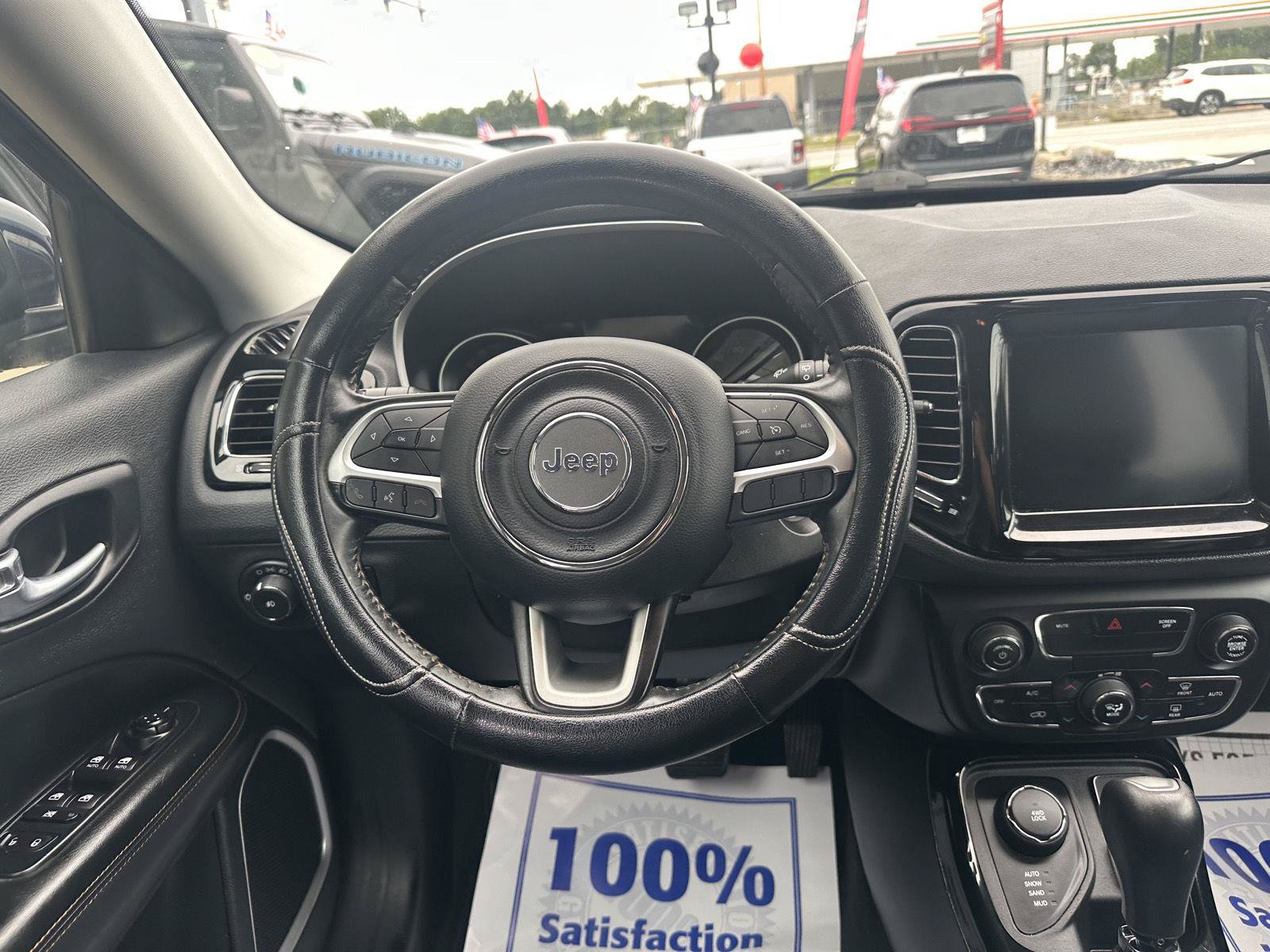 Used 2019 Jeep Compass Limited AWD/4WD image 31