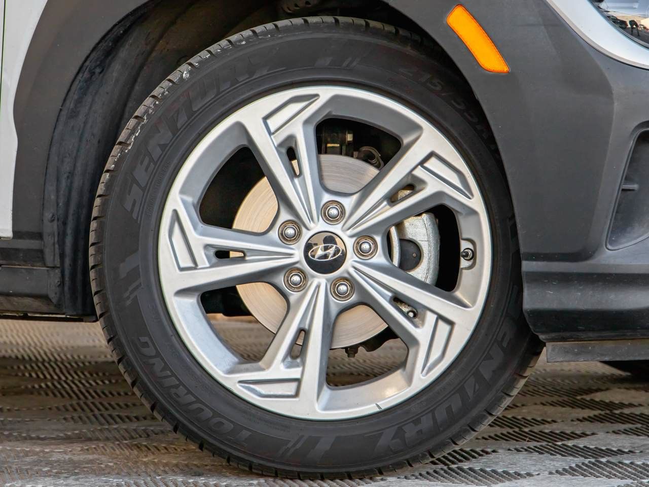 Used 2023 Hyundai Kona SEL w/ Cargo Package FWD image 6