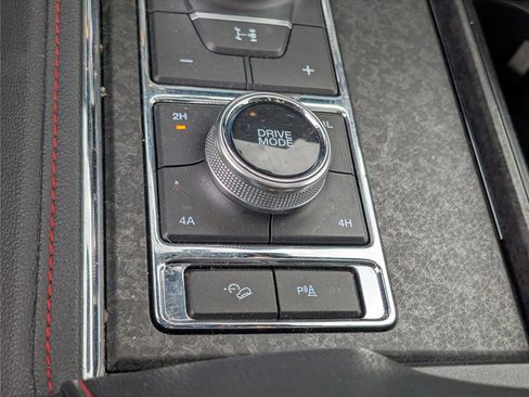 Used 2023 Ford Expedition Limited image 30