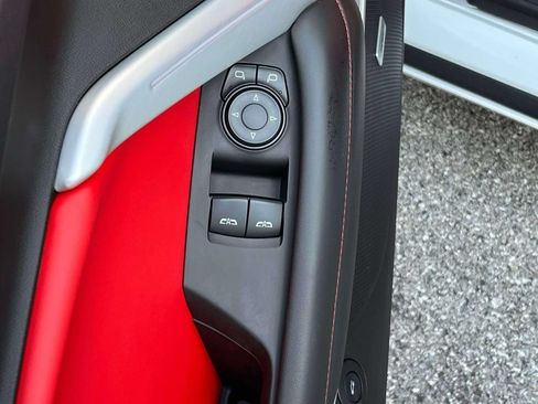 Certified 2018 Chevrolet Camaro SS RWD image 18