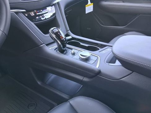 New 2026 Cadillac XT5 Luxury w/ LPO, Floor Liner Package image 13