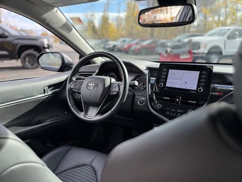 Used 2023 Toyota Camry SE image 14