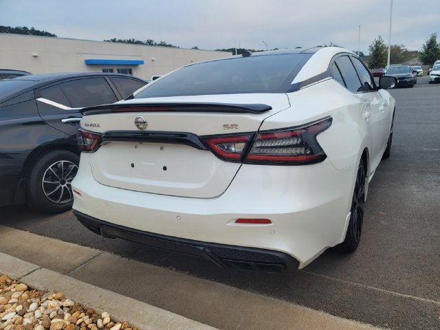 Used 2021 Nissan Maxima SR w/ Sport Mat Group FWD image 5