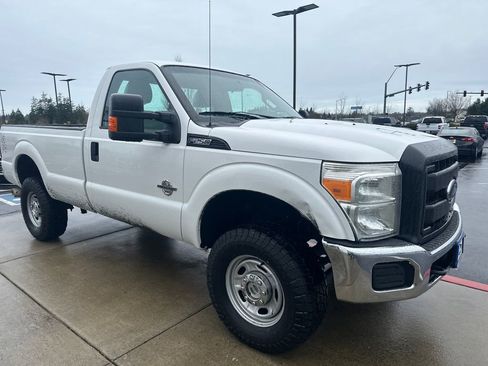 Used 2014 Ford F250 XL w/ Power Equipment Group image 6