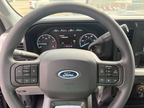 New 2026 Ford F250 XLT w/ FX4 Off-Road Package AWD/4WD image 16