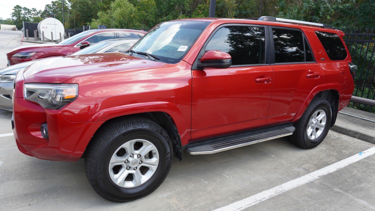 Used 2021 Toyota 4Runner SR5 AWD/4WD image 4