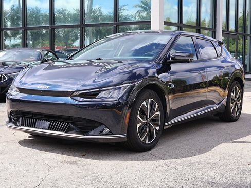 Used 2022 Kia EV6 Wind w/ Wind Technology Package image 9