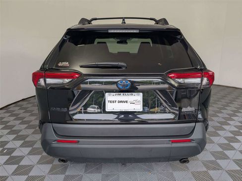 Used 2024 Toyota RAV4 AWD Hybrid image 6