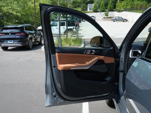 New 2026 BMW X5 xDrive40i w/ Executive Package image 21