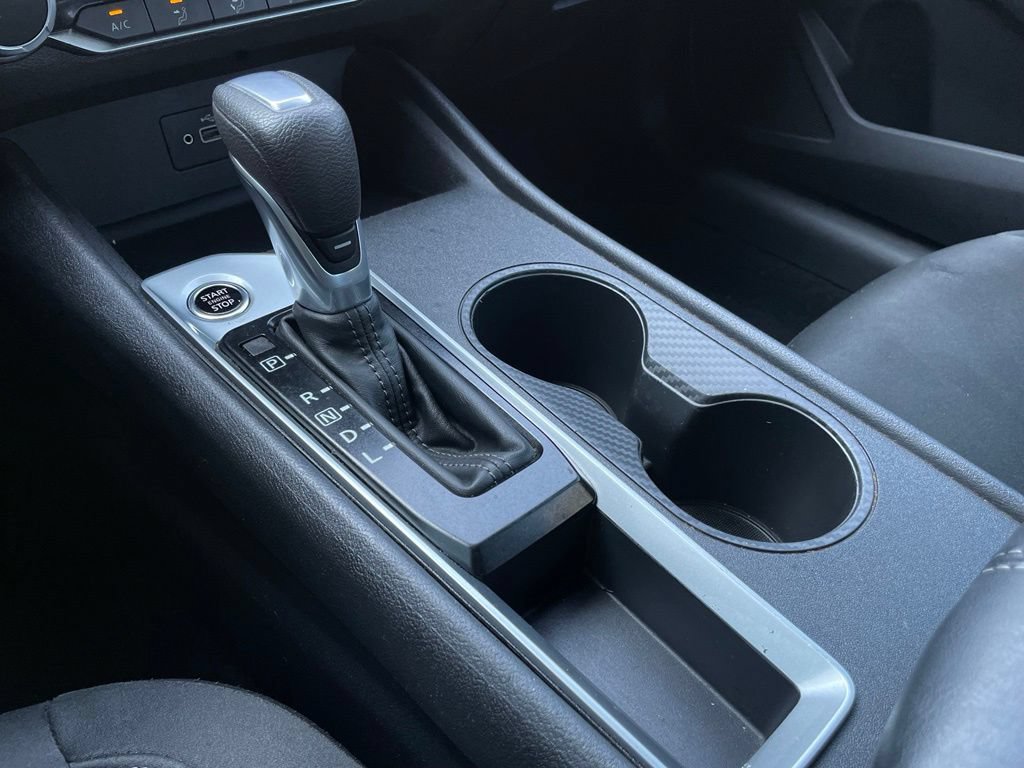Used 2025 Nissan Sentra SV FWD image 20