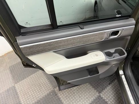 Certified 2025 Hyundai Santa Fe Calligraphy image 34