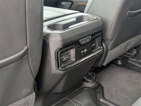 Used 2024 GMC Sierra 2500 AT4 w/ AT4 Premium Plus Package image 31