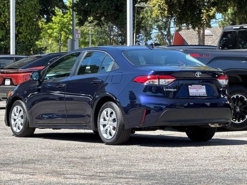 Certified 2025 Toyota Corolla LE FWD image 5