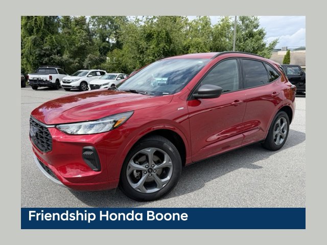 Used 2024 Ford Escape ST-Line AWD/4WD image 1