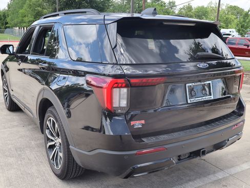 Certified 2026 Ford Explorer ST-Line RWD image 6