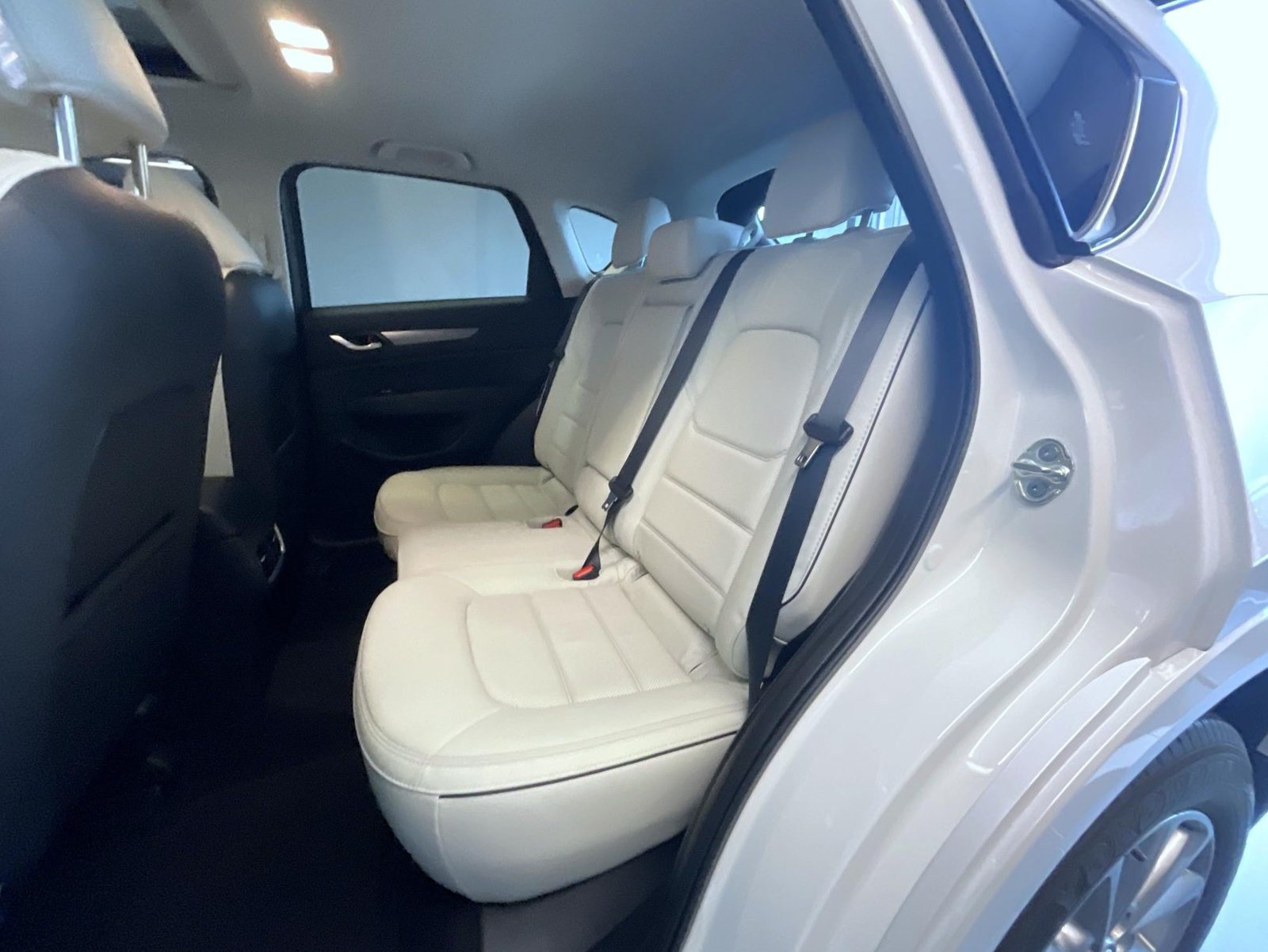 Certified 2024 MAZDA CX-5 AWD 2.5 S w/ Preferred Package image 19