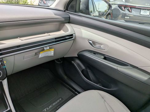 Used 2026 Hyundai Tucson SEL FWD image 18