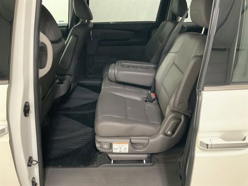 Used 2016 Honda Odyssey Touring Elite image 18