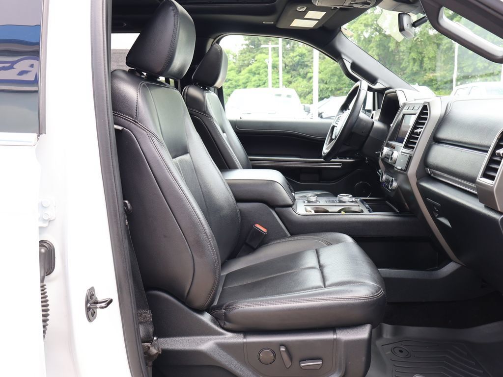 Used 2021 Ford Expedition XLT AWD/4WD image 37