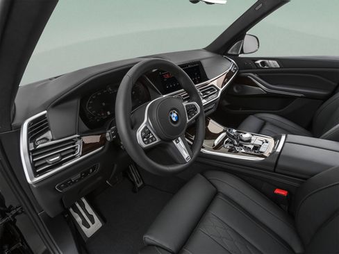 Used 2022 BMW X7 M50i w/ Dynamic Handling Package AWD/4WD image 46