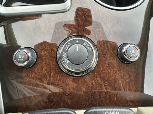 Used 2019 INFINITI QX60 Luxe w/ Sensory Package AWD/4WD image 22