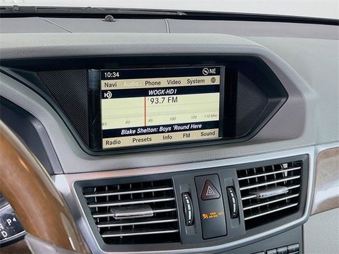 Used 2011 Mercedes-Benz E 350 4MATIC Wagon image 15