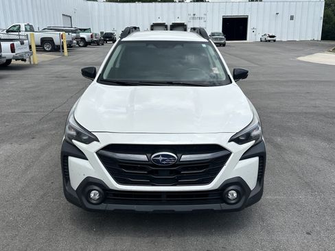 Used 2024 Subaru Outback Premium w/ Popular Package #1A AWD/4WD image 3