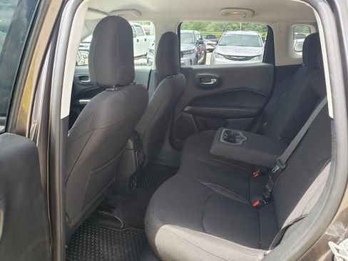 Used 2019 Jeep Compass Sport w/ Cold Weather Group AWD/4WD image 15