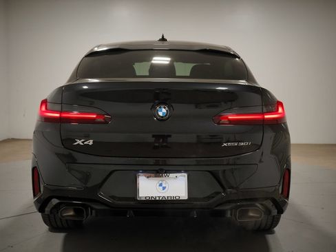 Used 2024 BMW X4 xDrive30i w/ M Sport Package AWD/4WD image 4