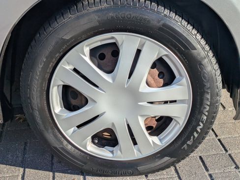 Used 2009 Honda Fit image 12