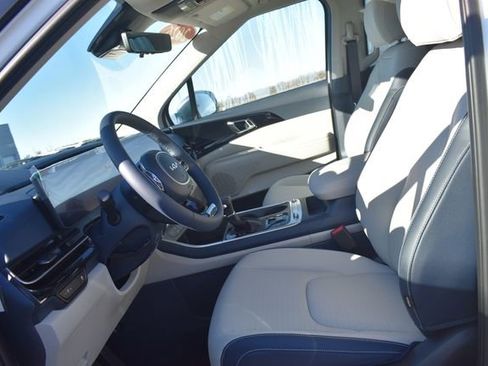 New 2026 Kia Carnival SX Prestige FWD image 28