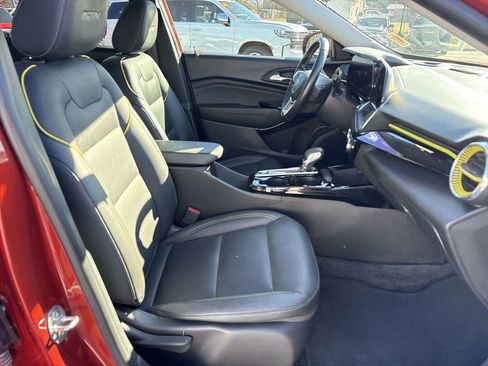 Certified 2024 Chevrolet Trax ACTIV w/ Driver Confidence Package image 29