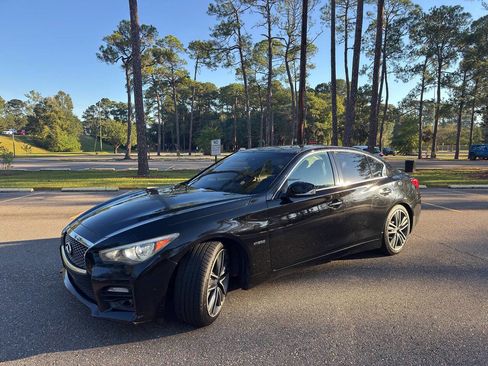 Used 2015 INFINITI Q50 Premium 4dr Sedan w/ Navigation Package image 2