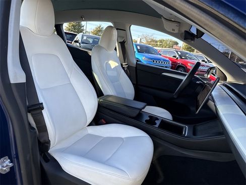 Used 2023 Tesla Model Y Long Range image 24