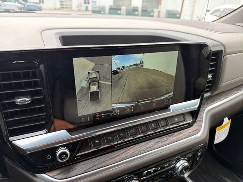 New 2026 GMC Sierra 1500 SLT image 19