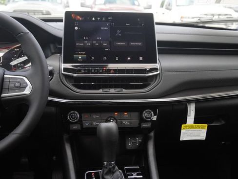 New 2026 Jeep Compass Latitude AWD/4WD image 16