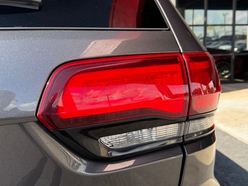 Used 2021 Jeep Grand Cherokee SRT AWD/4WD image 15