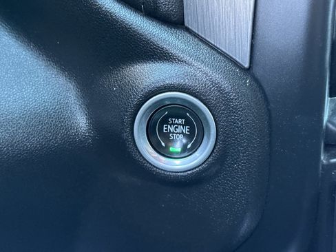 Used 2022 GMC Sierra 2500 Denali image 25