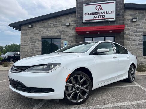 Used 2015 Chrysler 200 S w/ Comfort Group image 1